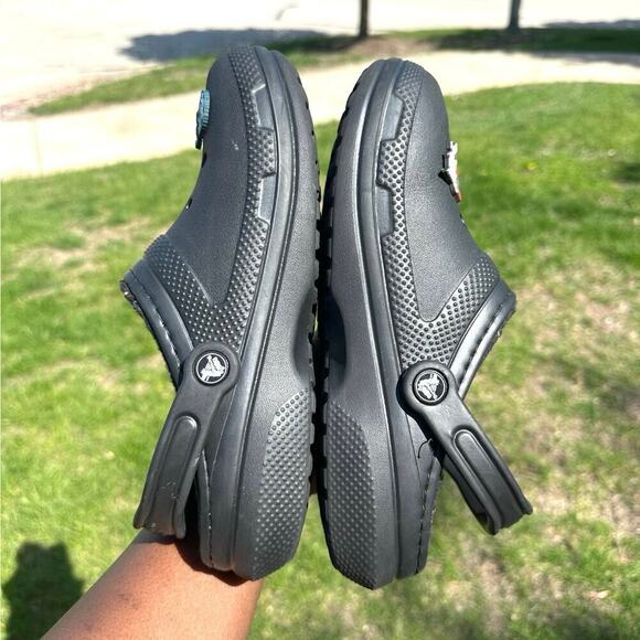 Crocs Classic‎ Lined Clogs With Charms Unisex Size M7 W9 Black Sandals - Picture 13 of 15